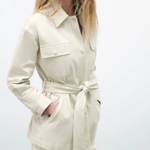 ZARA BELTED DENIM JACKET NWT
ICE - Picture 3 of 7